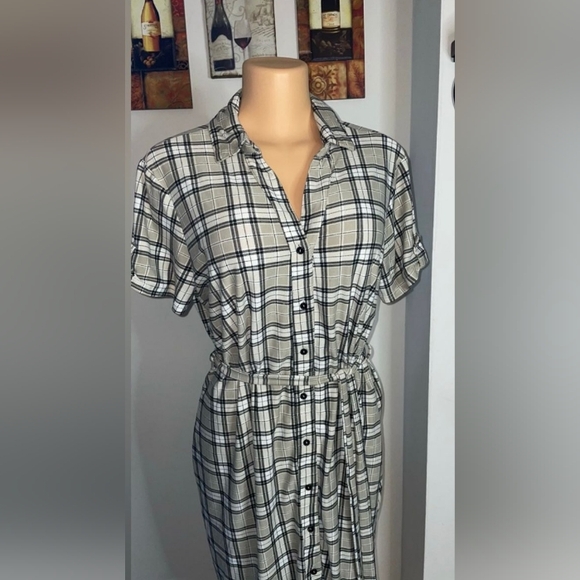 DRESS CHECK SHORT SLEEVE SIZE XL EXCELLENT CONDITIONS - Picture 6 of 7